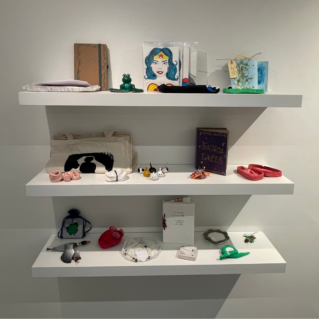 New Treasures: Art Snacks